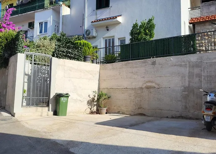 公寓 Sandra 特罗吉尔